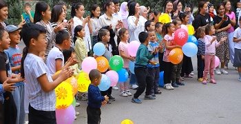 Студенты ОшТУ подарили ребятам особую атмосферу