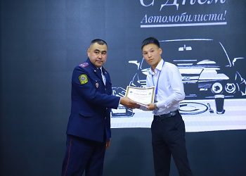 В ОшТУ отметили профессиональный праздник транспортников