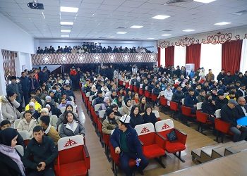 Ректор ОшТУ провел встречу со студентами