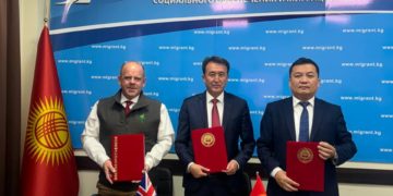 ОшТУнун студенттери Улуу Британияда эмгек акы төлөнүүчү стажировкадан жана практикадан өтүүгө мүмкүнчүлүк алышты