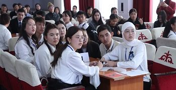 В ОшТУ среди 1-х курсов состоялась Викторина        