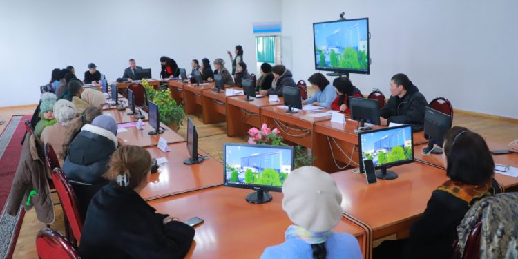 АТА-ЭНЕЛЕР ЖАНА ИШ БЕРҮҮЧҮЛӨР МЕНЕН БАЙЛАНЫШ БЕКЕМДЕЛҮҮДӨ