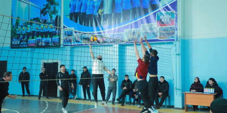 ОшТУда профессордук-окутуучулар курамынын жана кызматкерлердин ортосундагы спартакиада башталды