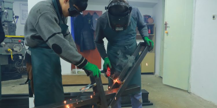 ОшТУдан түнкү жарыктандыруу боюнча инновациялык чечимдер!