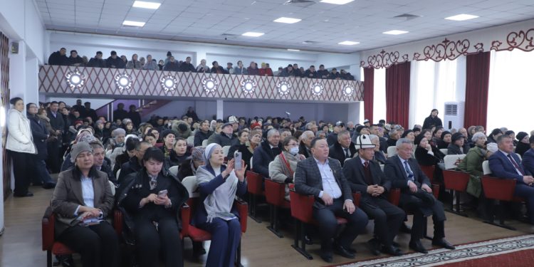 ОшТУнун профессордук-окутуучулар курамына коррупцияга каршы аракеттенүү боюнча түшүндүрүү иштери жүргүзүлдү