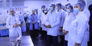 ОШТУНУН СТУДЕНТТЕРИ «БАРБОЛ» КОНДИТЕРДИК ФАБРИКАСЫНДА