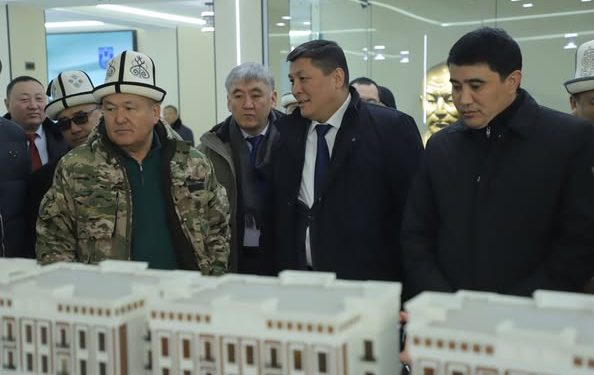 ОШ ШААРЫНЫН МЭРИ ЖОЖдордун РЕКТОРЛОРУ МЕНЕН ЖОЛУГУШТУ