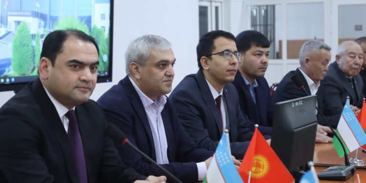 ЭЛ АРАЛЫК КЫЗМАТТАШУУ УЛАНУУДА