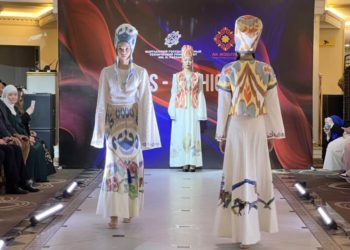 ЭЛ АРАЛЫК МОДА КӨРГӨЗМӨДӨ ОШТУ ИЙГИЛИК ЖАРАТТЫ