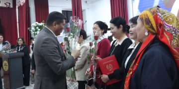 ОШТУДА АЙЫМДАР СЫЙЛАНДЫ