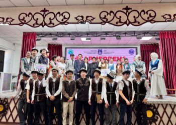 ОШТУДА КЫЗ-ЖИГИТ САРМЕРДЕНИ ӨТТҮ