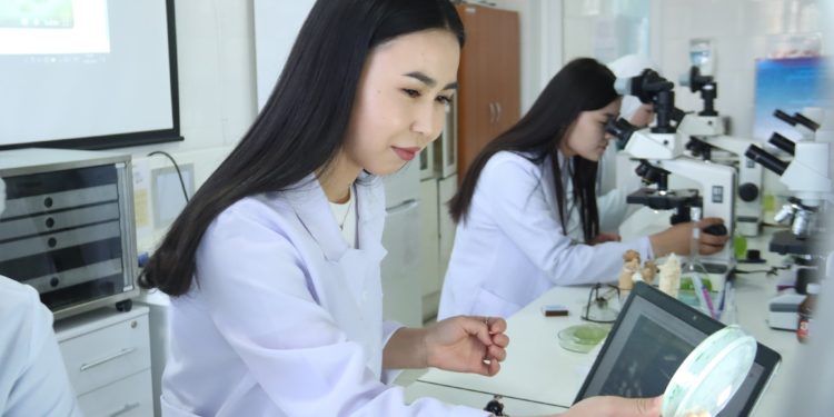 БАЛЫР ПРОТЕИН ЖАНА МАЛГА ТОЮТ КАТАРЫ КОЛДОНУЛА БАШТАЙТ