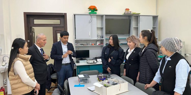 ОШТУНУН ОКУТУУЧУЛАРЫ ӨЗБЕКСТАНДА ТАЖРЫЙБА АЛМАШТЫ