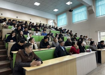 “АДИЛЕТТҮҮЛҮК БААРЫНАН БИЙИК” АТТУУ ИЛИМИЙ СЕМИНАР УЮШТУРУЛДУ