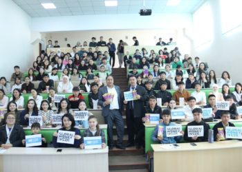 ДЕПОЗИТТЕРДИ КОРГОО БОЮНЧА АГЕНТТИКТИН КЫЗМАТКЕРЛЕРИ ОШТУНУН СТУДЕНТТЕРИ МЕНЕН ЖОЛУКТУ