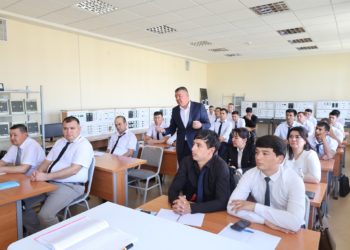 ОШТУНУН ОКУМУШТУУЛАРЫ ӨЗБЕКСТАНДА ЛЕКЦИЯ ОКУШТУ