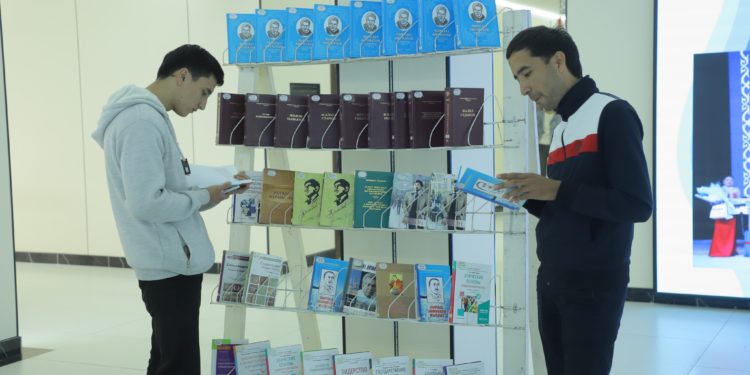 23-АПРЕЛЬ – БҮТКҮЛ ДҮЙНӨЛҮК КИТЕП ЖАНА АВТОРДУК УКУК КҮНҮ БЕЛГИЛЕНДИ