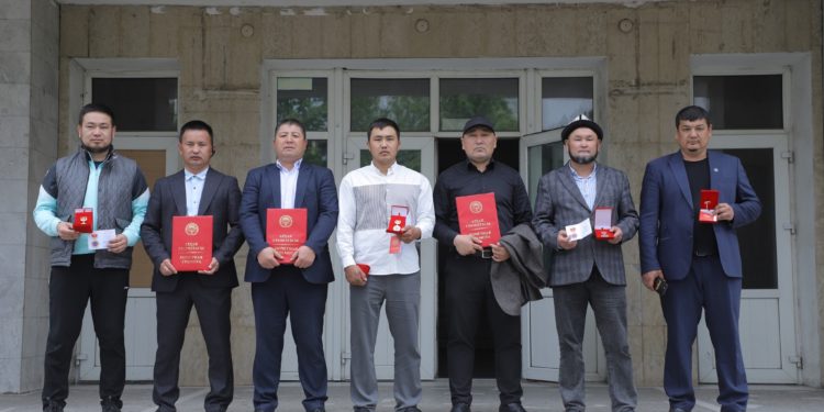 ТАТЫКТУУЛАР СЫЙЛАНДЫ