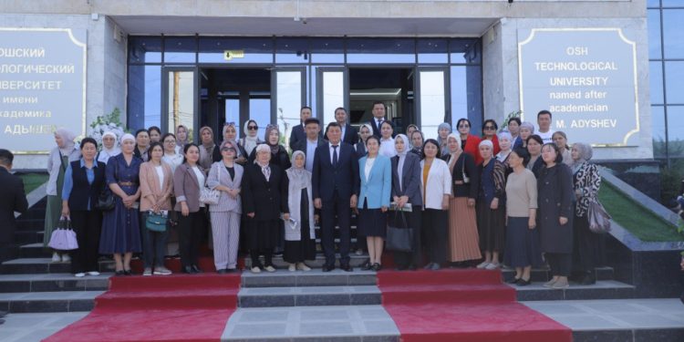 ОШТУДА АЧЫК ЭШИКТЕР КҮНҮ ӨТКӨРҮЛДҮ