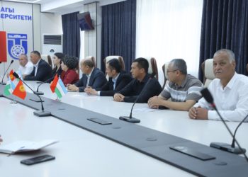 Өзбекстандык окутуучулар ОшТУда квалификациясын жогорулатып жатышат