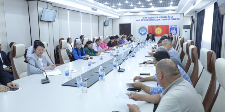 ОШТУДА КЕЗЕКТЕГИ ОКУМУШТУУЛАР КЕҢЕШИ ӨТКӨРҮЛДҮ