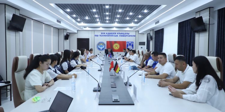 ОшТУда Бүткүл дүйнөлүк айлана-чөйрөнү коргоо күнүнө арналган тегерек стол өттү