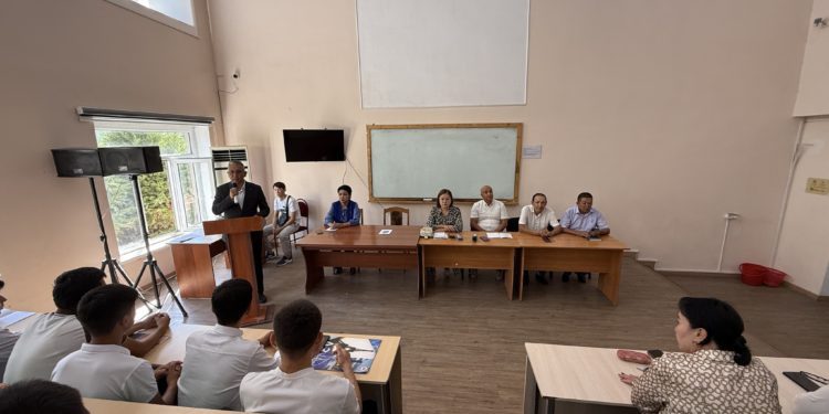 “Алымбек Датка – мамлекеттик ишмер” темасында илимий семинар ОшТУда өттү