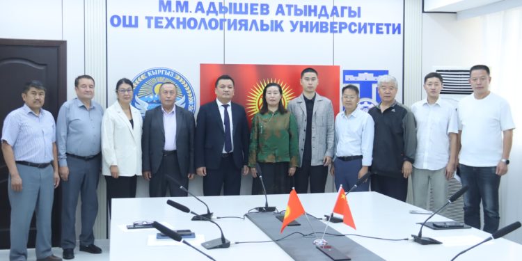 ОшТУда Shandong Shanzuo Holding Group Co., Ltd компаниясынын делегациясы менен жолугушуу өттү