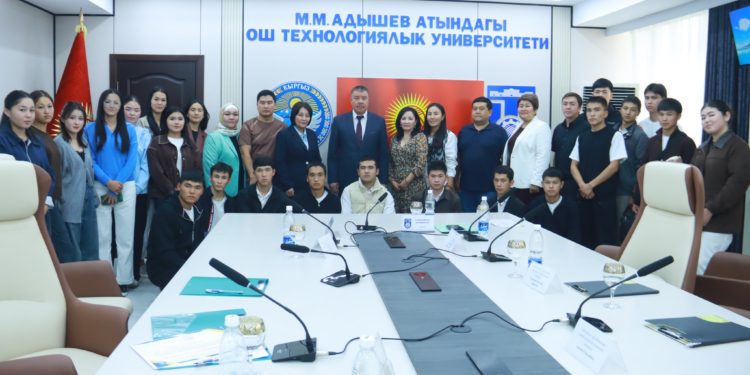 ОШТУДА ИННОВАЦИЯ ЖАНА СТАРТАПТАРДЫ ӨНҮКТҮРҮҮ ТАЛКУУЛАНДЫ