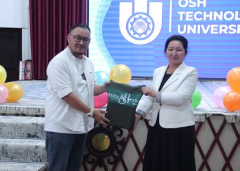 ОшТУ ата-энелер менен кызматташтыкты бекемдөөдө