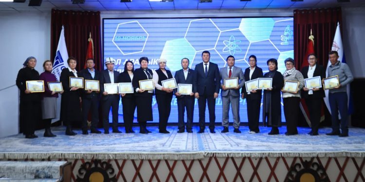 ОшТУда эл аралык Илим күнү белгиленди