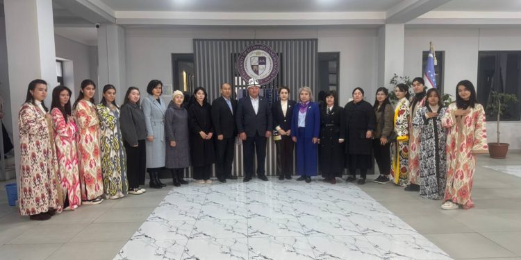 ОШ ТУНУН ОКУТУУЧУЛАРЫ АНДИЖАН ШААРЫНДА