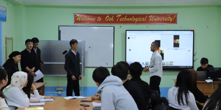 Группа ИТвУА провела творческое мероприятие по английскому языку