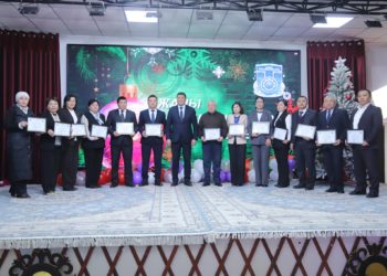 Ош ТУда жыл жыйынтыгы чыгарылып, мыктылар сыйланды