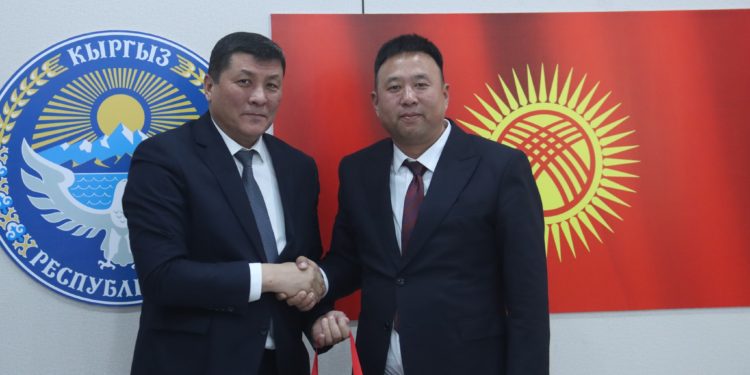 Кытайлык делегация ОшТУда болду