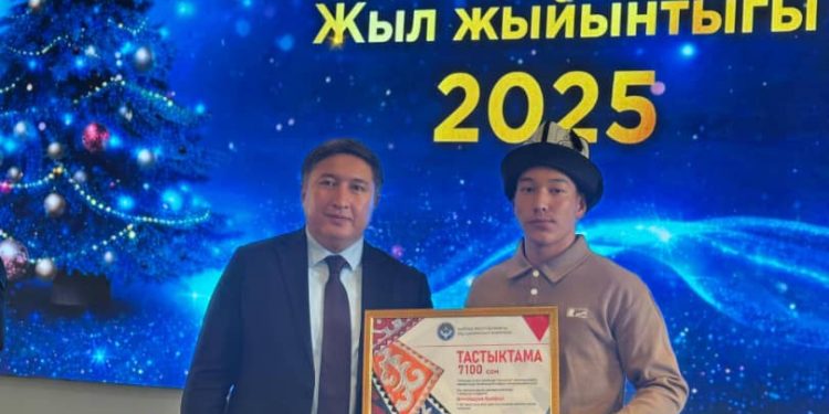 ОшТУнун студенти көркөм окуу сынагында ийгилик жаратты