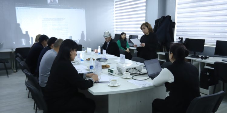 Ош ТУда өнөктөштөр менен билим берүү программалары талкууланды