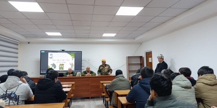 Афган согушуна 37 жыл: ОшТУда конок лекция өттү