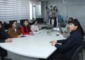 ОшТУда докторанттар үчүн илимий-изилдөө методологиясы боюнча семинар өттү