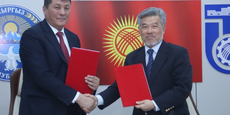 В ОшТУ состоялась встреча по академическому сотрудничеству с Институтом логистики