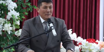 Дорогие матери, уважаемые женщины! Уважаемые сестры и коллеги, работающие в Ошском технологическом университете!