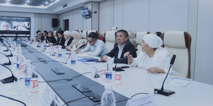 В ОшТУ прошёл международный семинар, приуроченный ко Дню бухгалтеров и аудиторов