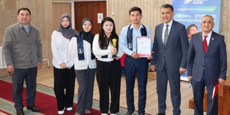 Студенты ОшТУ заняли призовые места на международной олимпиаде по менеджменту