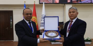 ОшТУ провёл международную конференцию совместно с Ферганским государственным университетом